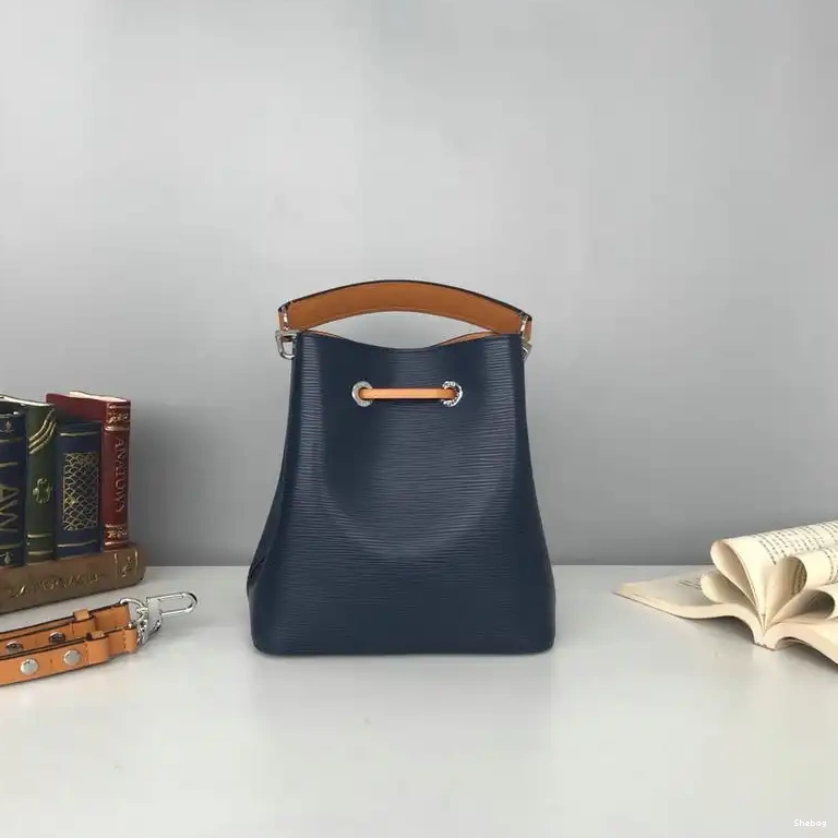 Bags LV 19T1L0025 0530